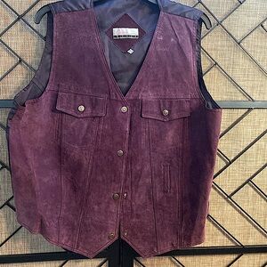 GENTLY USED DIANA MARCO GENUINE SUEDE PURPLE SIZE 14-16